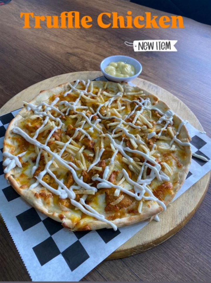 Chicken Truffle Pizza